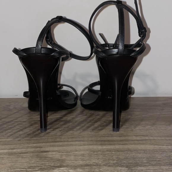 YSL Cassandra Sandal - Picture 4 of 7